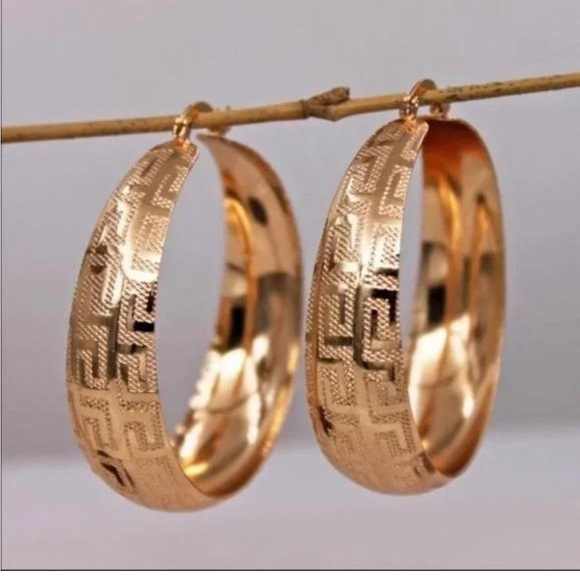 New Luxury 18k Gold Hoop Round Earrings - Picture 2 of 7